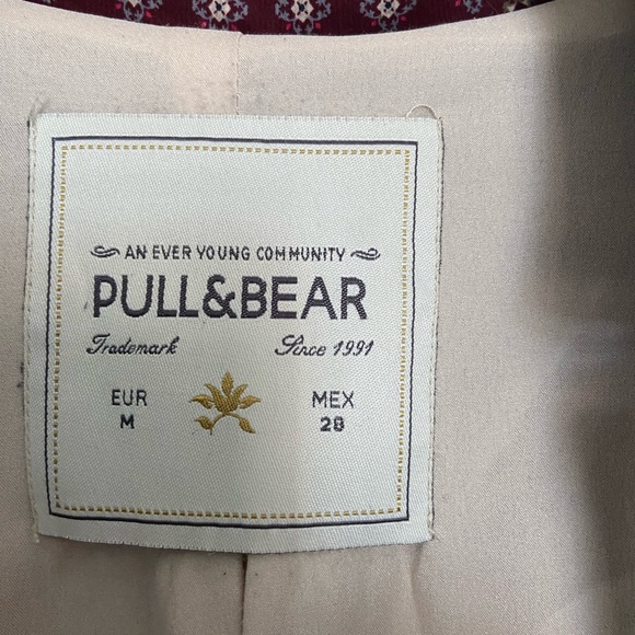 RARE Pull&Bear maroon satin print jacket with lining, pockets - Picture 4 of 9